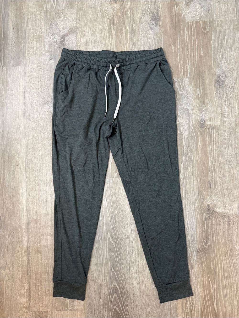 True Classic Weekend Men's Dark Gray Cozy Jogger Sweatpants - Unbranded